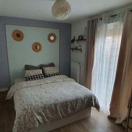 Appartement T3 A Saint-Denis Екстериор снимка